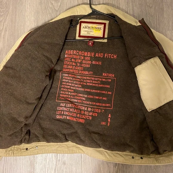 Few of a kind, MENS vintage guaranteed ABERCROMBIE winter jacket.